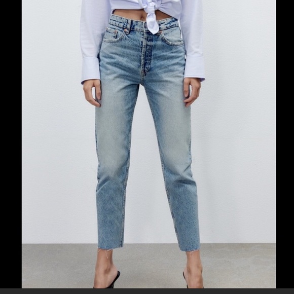 ZARA Hi Rise Straight Jeans NWOT - Picture 1 of 10